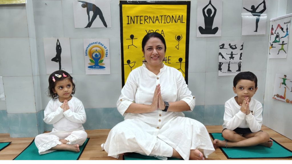international-yoga-day-kids-beautiful-minds-01