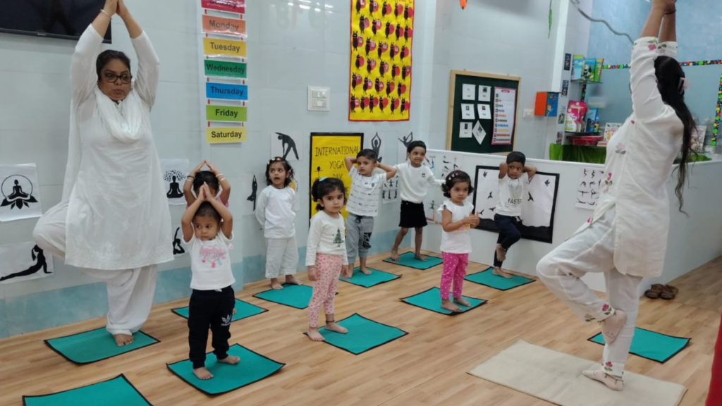 international-yoga-day-kids-beautiful-minds-02