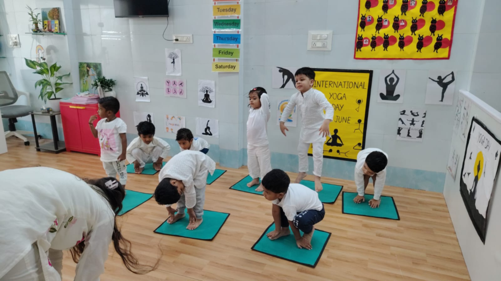 international-yoga-day-kids-beautiful-minds-04
