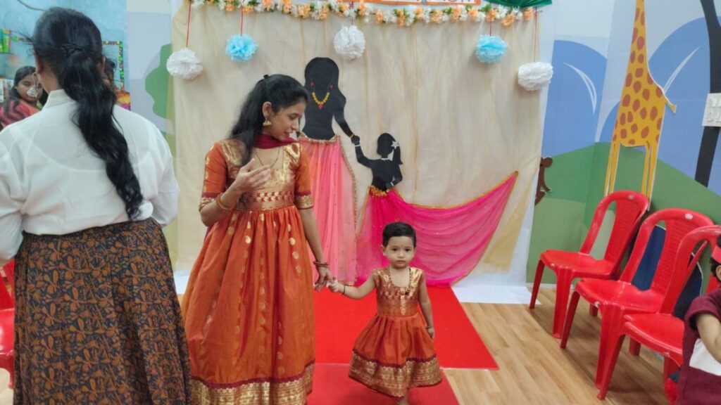 ramp-walk-with-moms-beautiful-minds-06